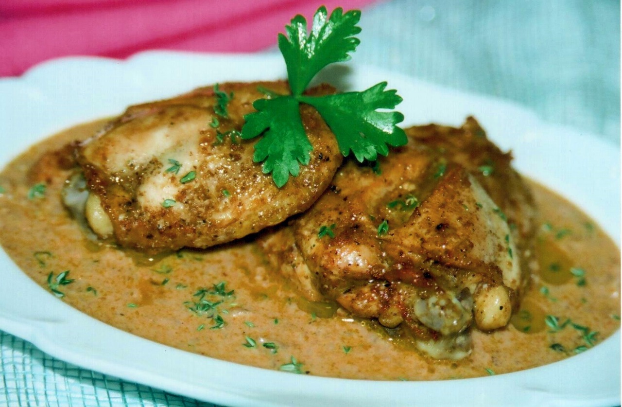 FRANGO AO MOLHO INDIANO