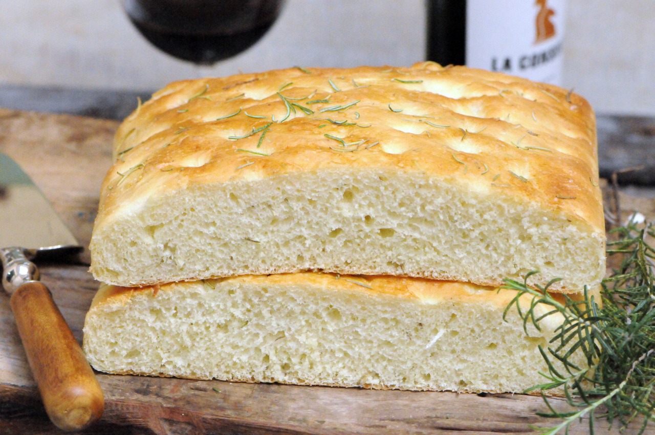 FOCACCIA RÚSTICA DI CAMPAGNA