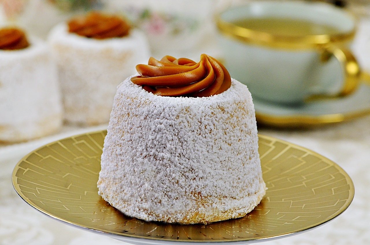 MINI BOLOS DE CAFETERIA – SEM GLUTEN E SEM LACTOSE