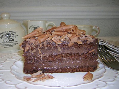 BOLO GANACHE DE CHOCOLATE