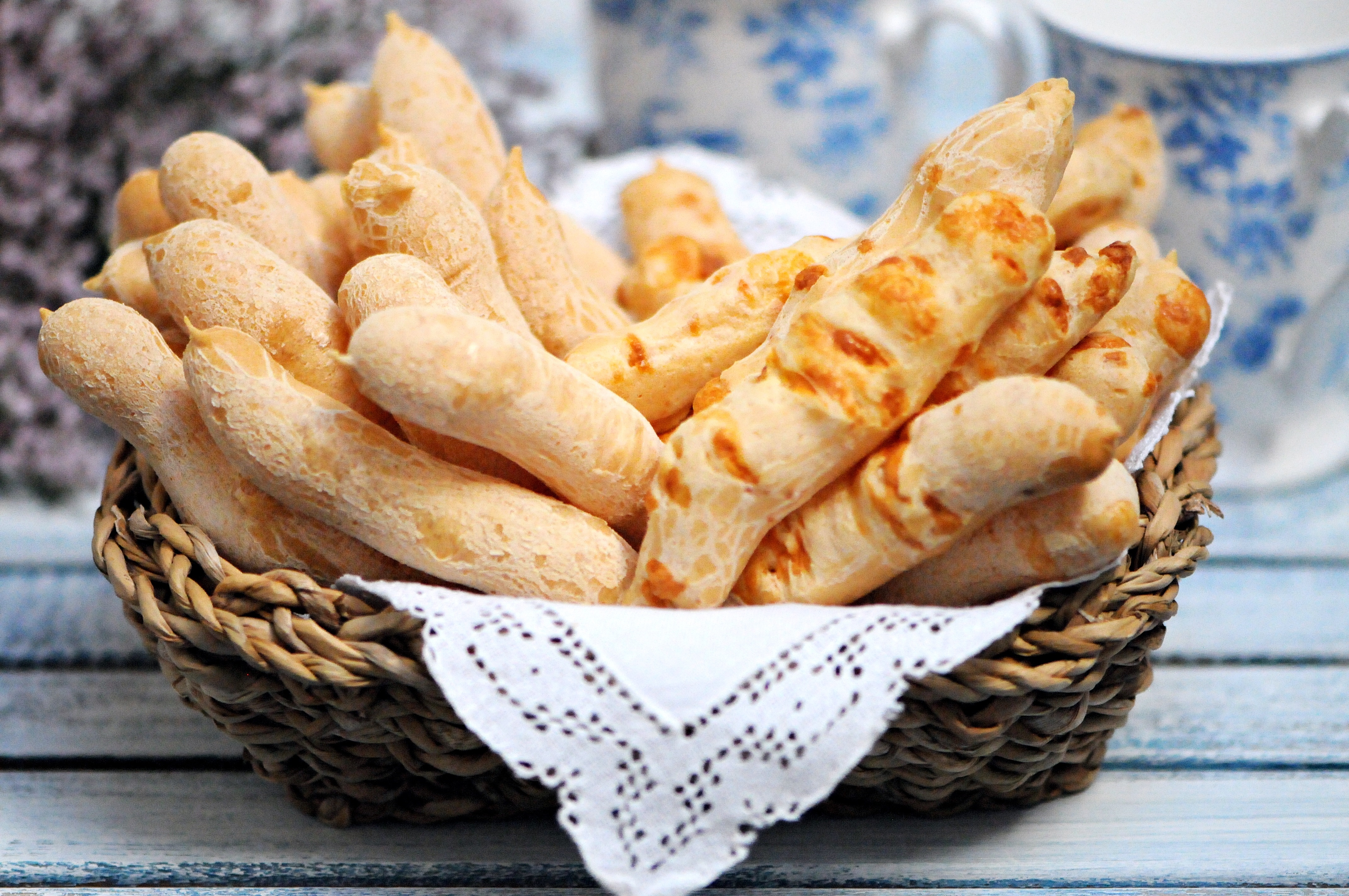 BISCOITOS DE POLVILHO SUPER CROCANTES (S/GLÚTEN)