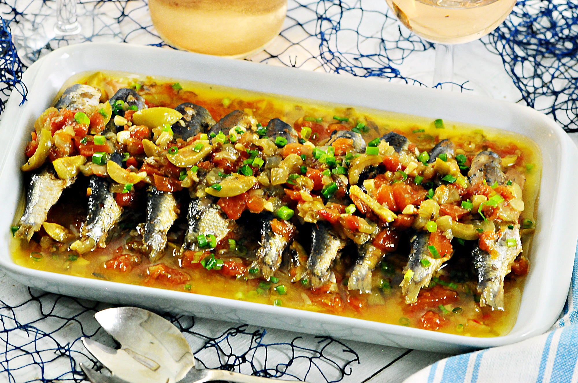 SARDINHAS AO ESCABECHE
