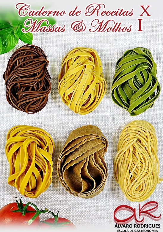 Caderno de Receitas X <br> MASSAS & MOLHOS